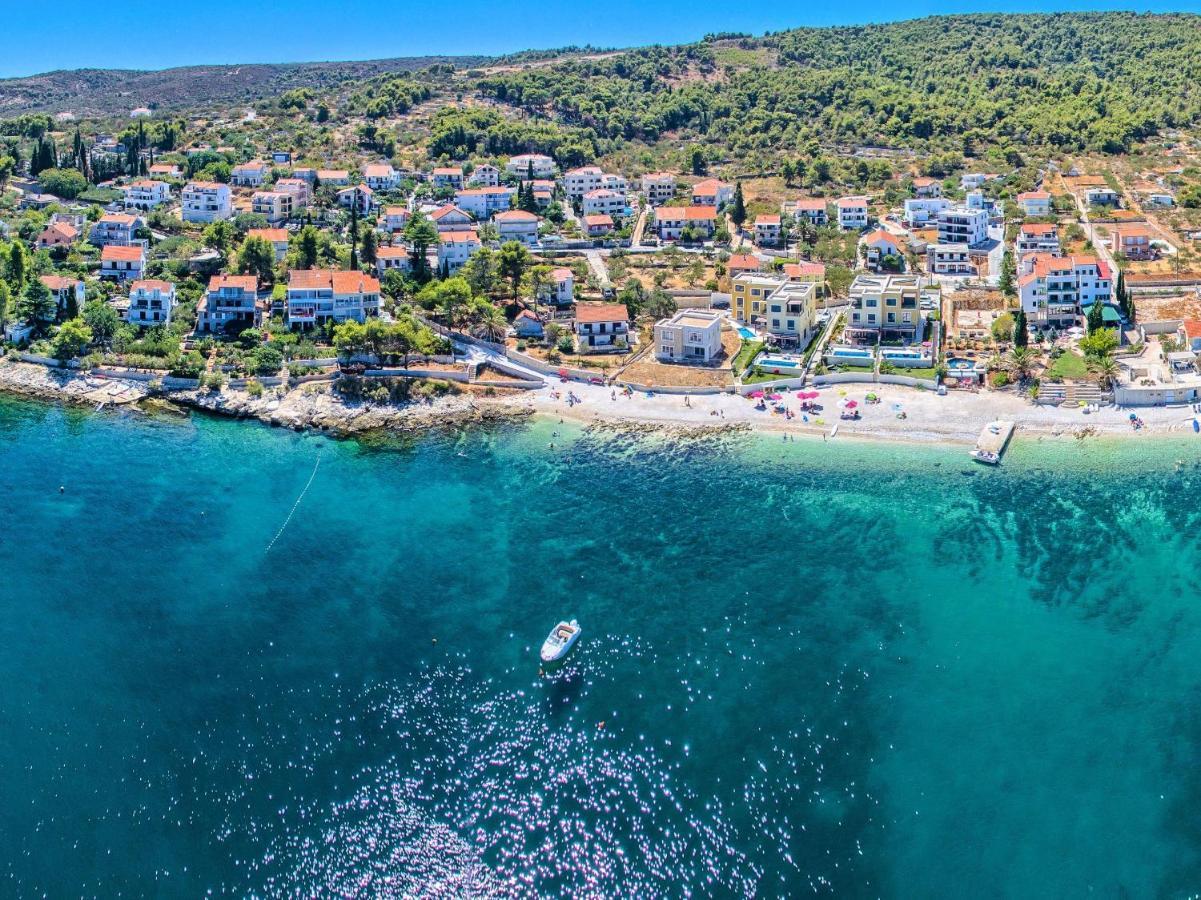 Holiday Home Kalinic Slatine Esterno foto