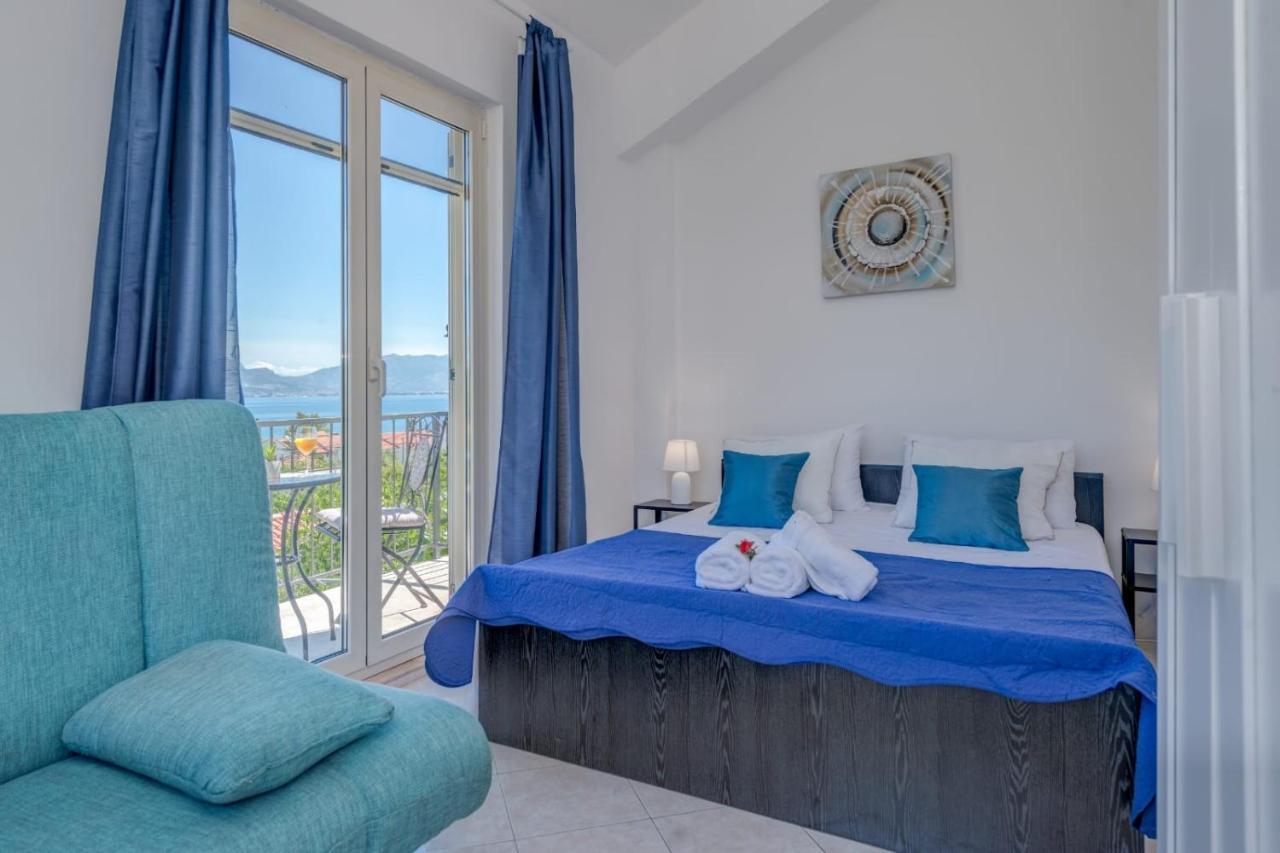 Holiday Home Kalinic Slatine Esterno foto