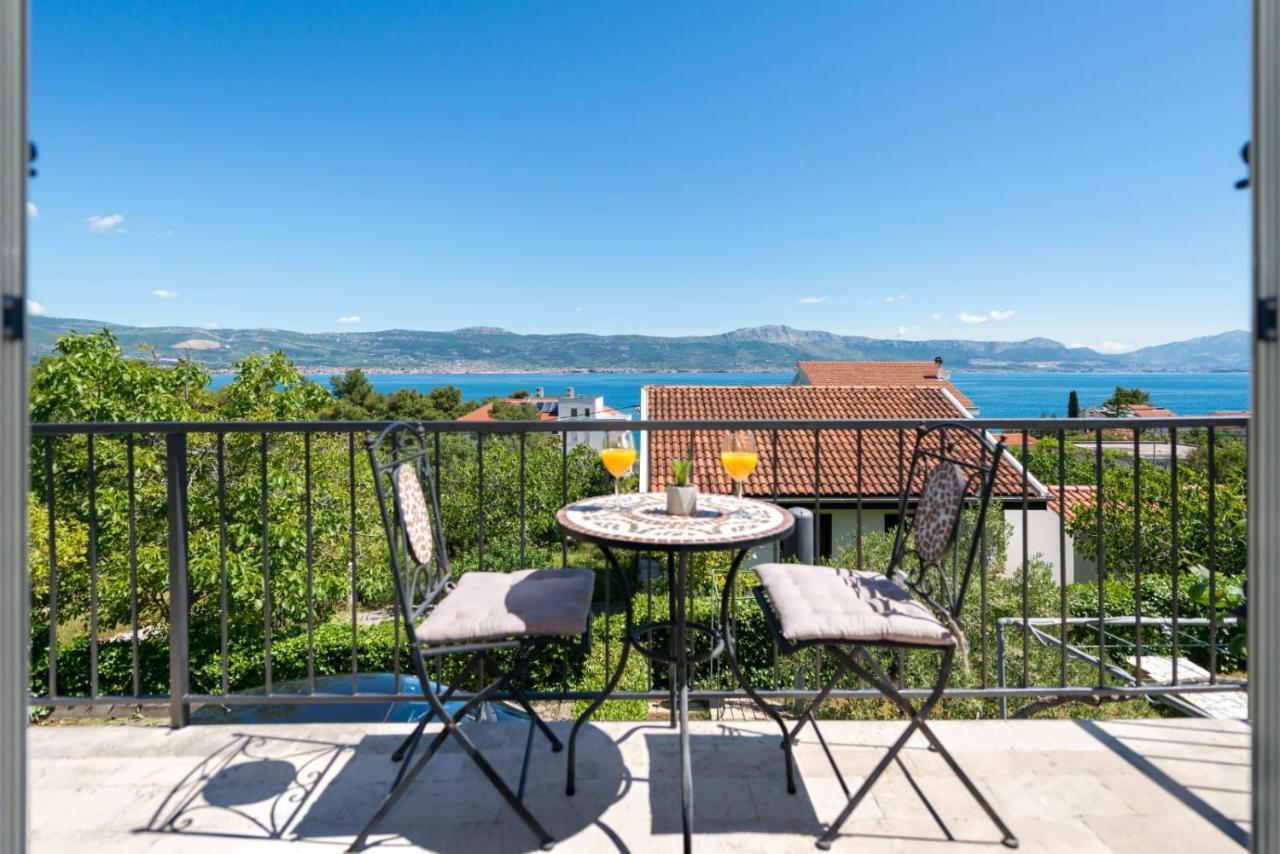 Holiday Home Kalinic Slatine Esterno foto