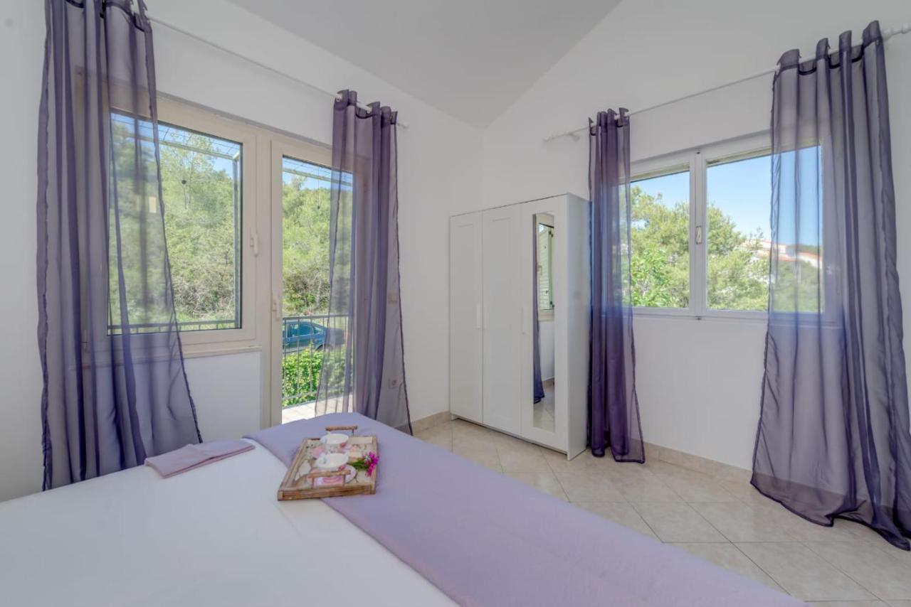 Holiday Home Kalinic Slatine Esterno foto