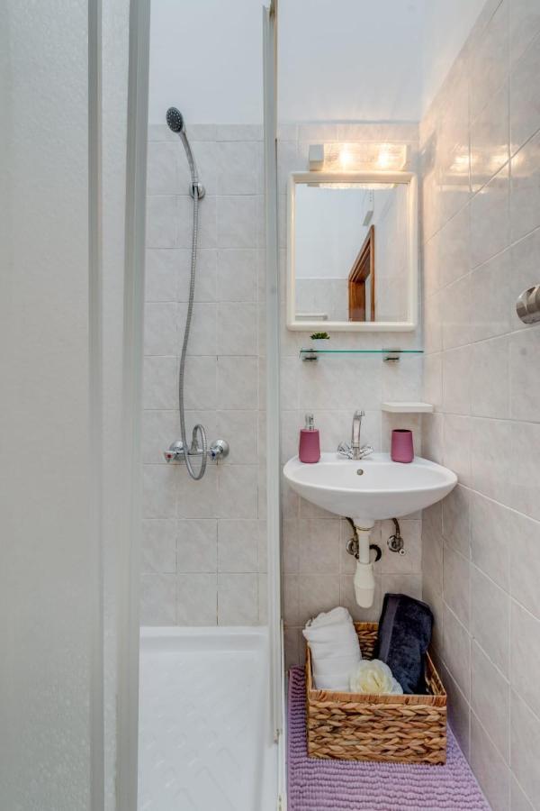 Holiday Home Kalinic Slatine Esterno foto